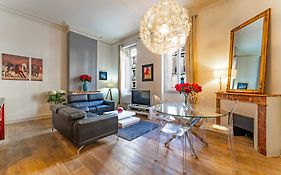 Magnifique Appartement Au Coeur Du Quartier Historique Saint-Michel